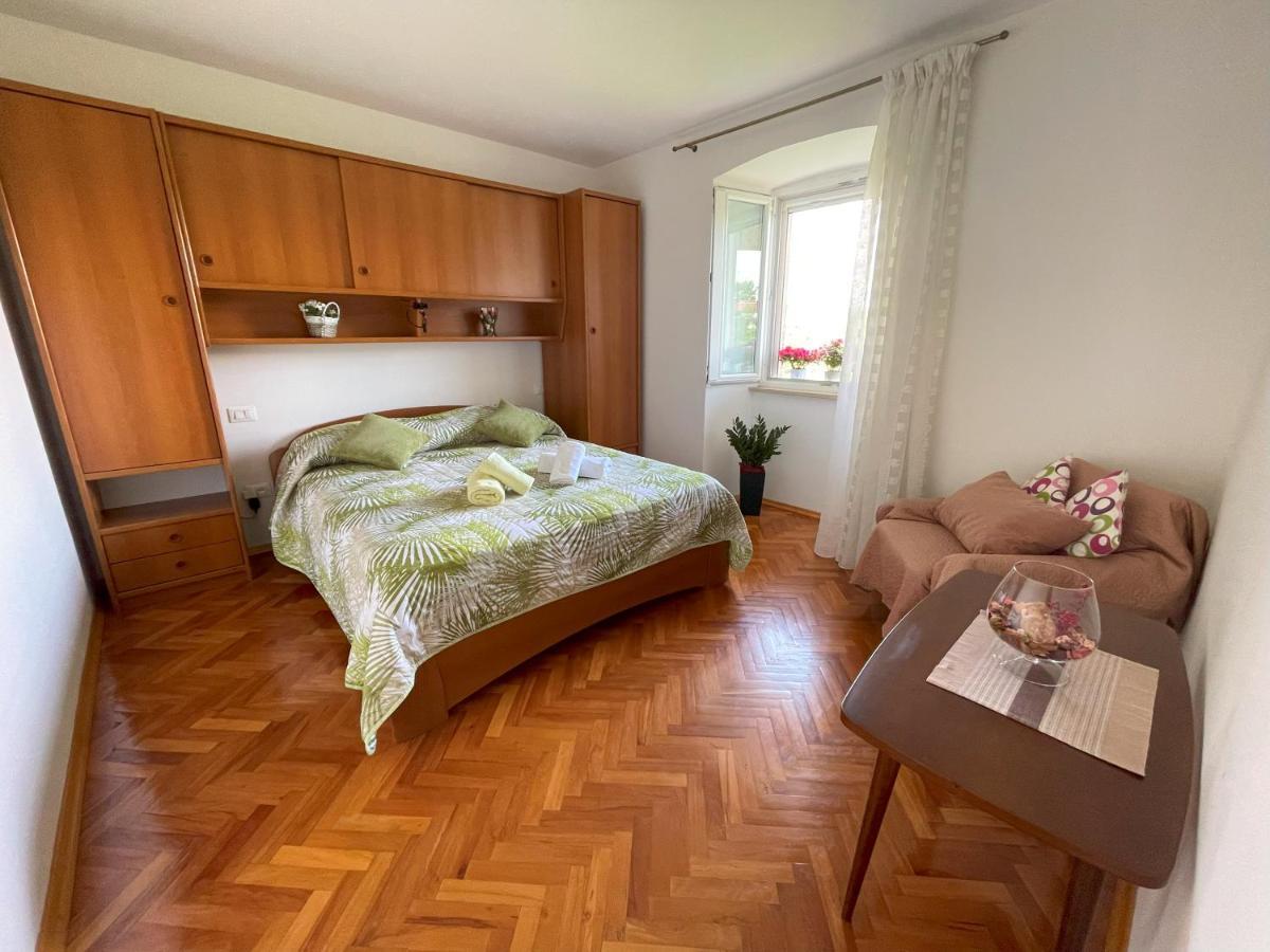 Apartment Kastel パジン エクステリア 写真